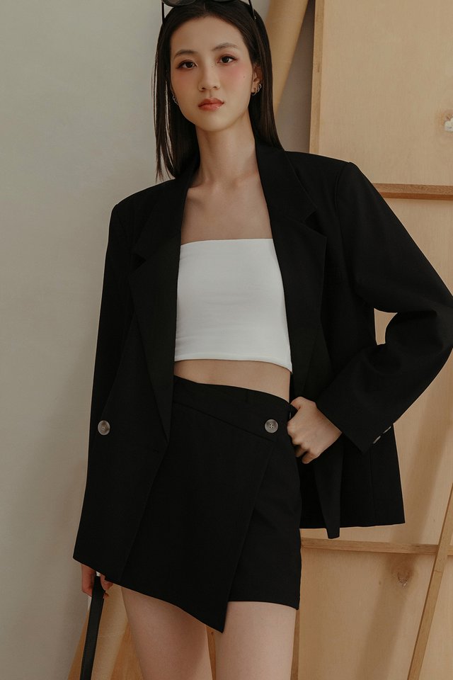 CADY ASYMMETRICAL WAIST SKORTS IN BLACK