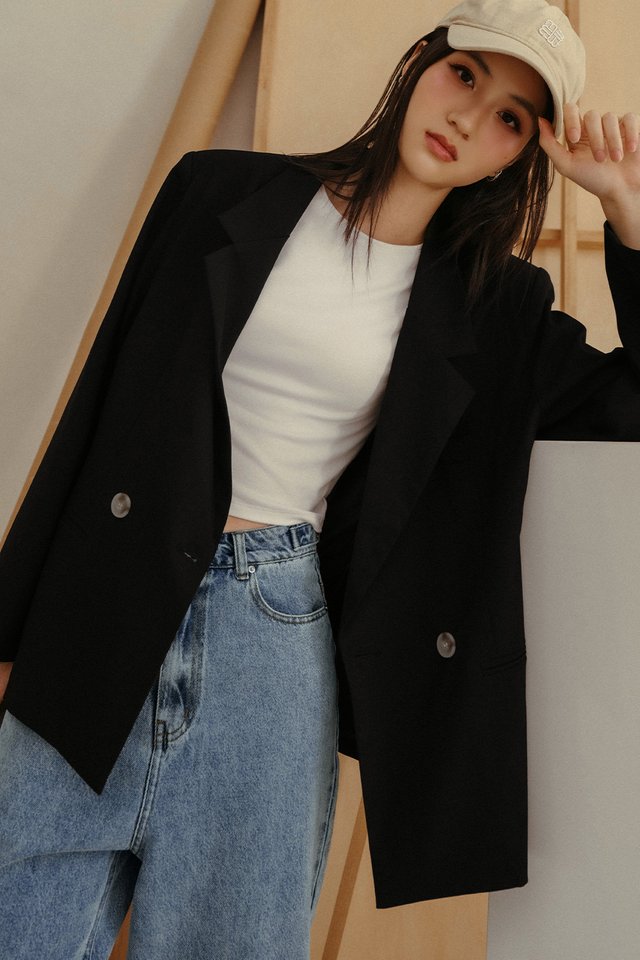 CADY OVERSIZED BLAZER IN BLACK