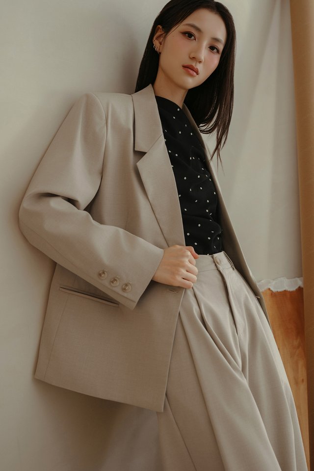 CADY OVERSIZED BLAZER IN IVORY BEIGE