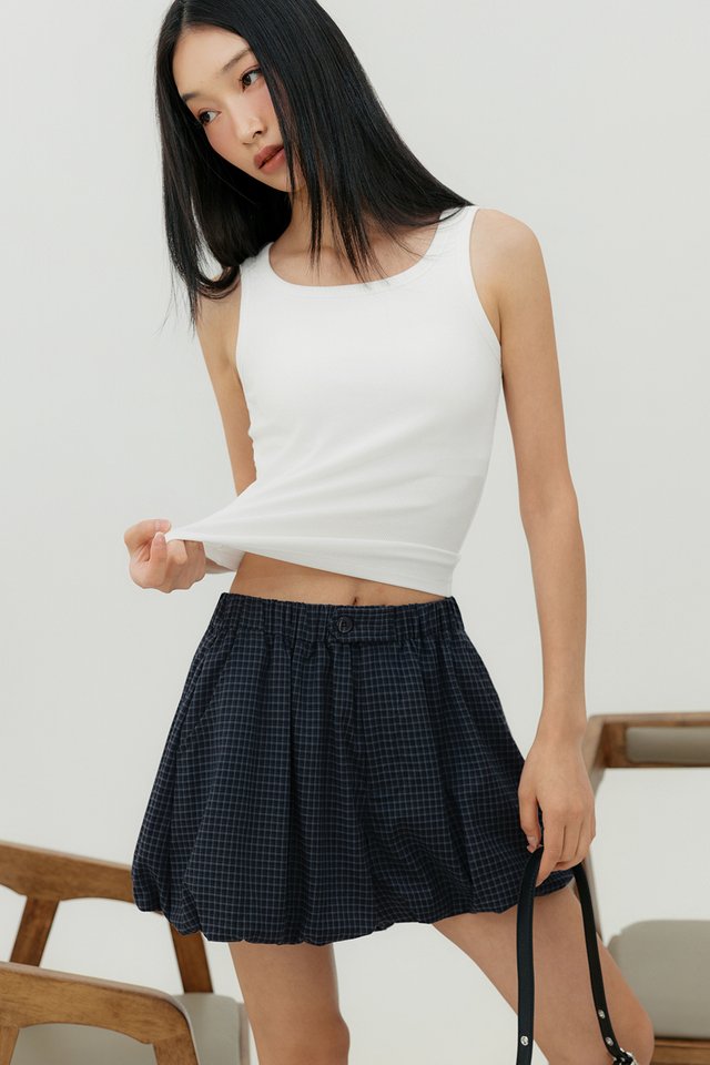 AKIN CHECKS BUBBLE SHORTS IN NAVY