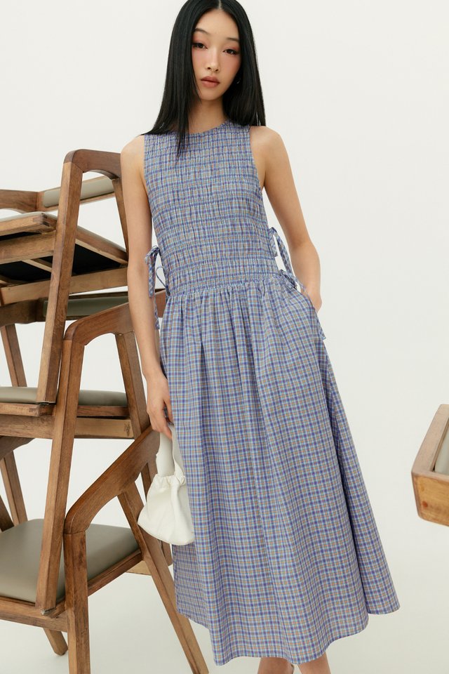HALDOR CHECKS SHIRRED MAXI IN BLUE