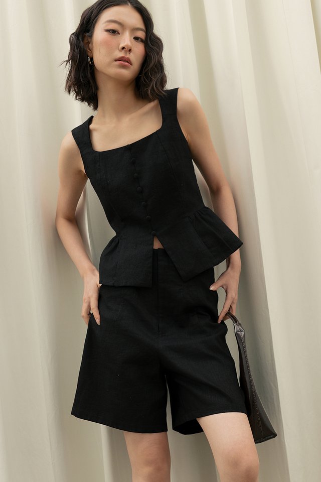 KARIN LINEN BERMS IN BLACK