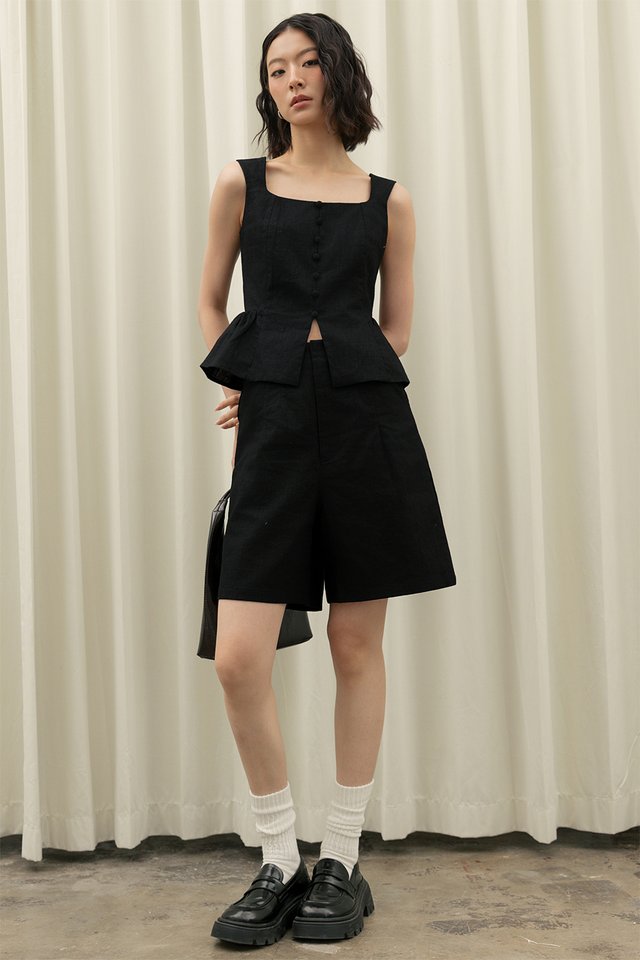 KARIN LINEN BERMS IN BLACK