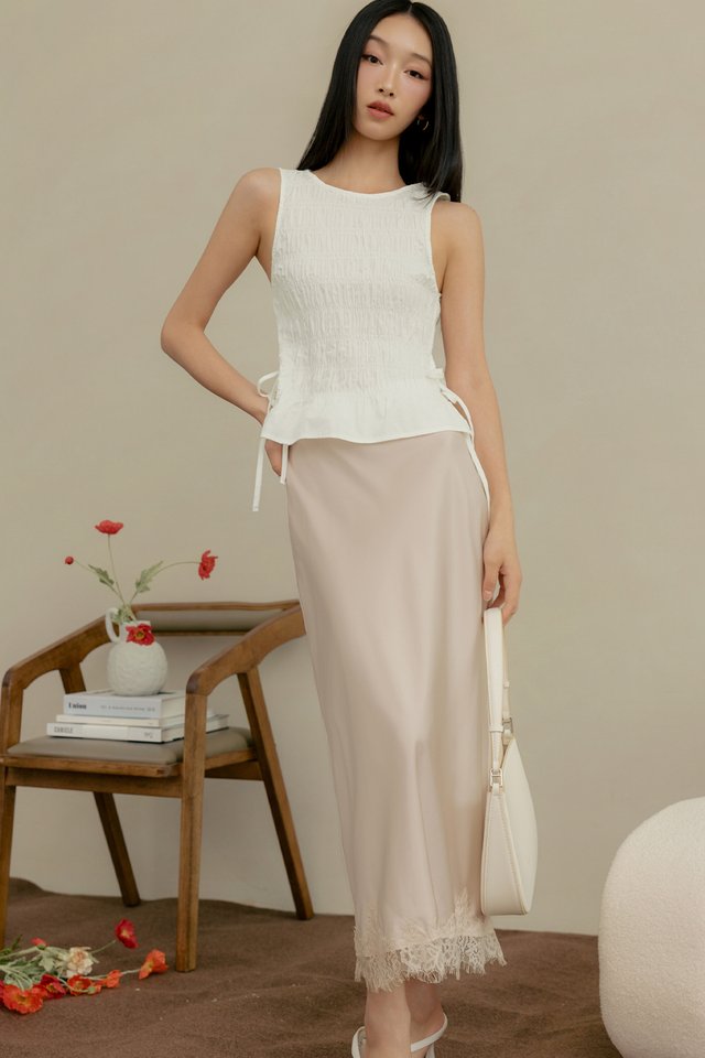 LINDEE SATIN LACE MAXI IN LIGHT BLUSH