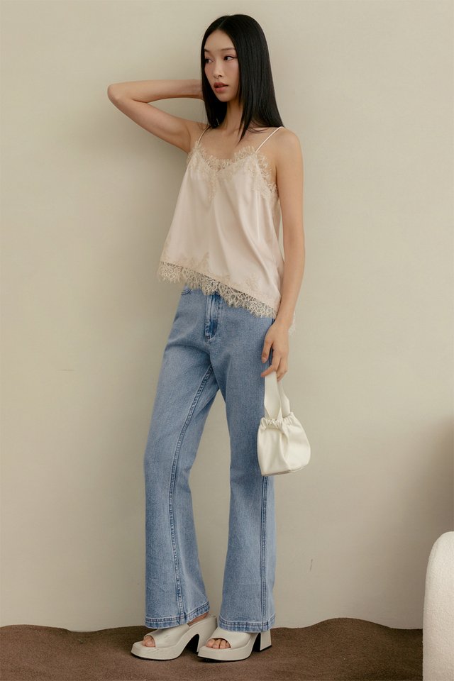 *BACKORDER* LINDEE SATIN LACE TOP IN LIGHT BLUSH