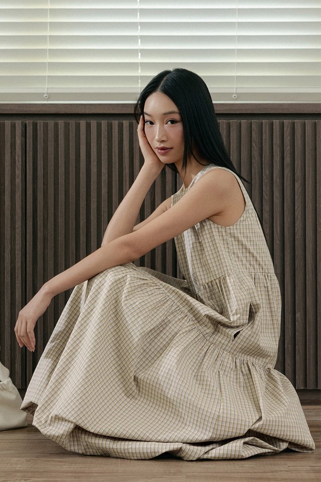 MARLOW CHECKS BUBBLE MAXI IN SANDSTONE