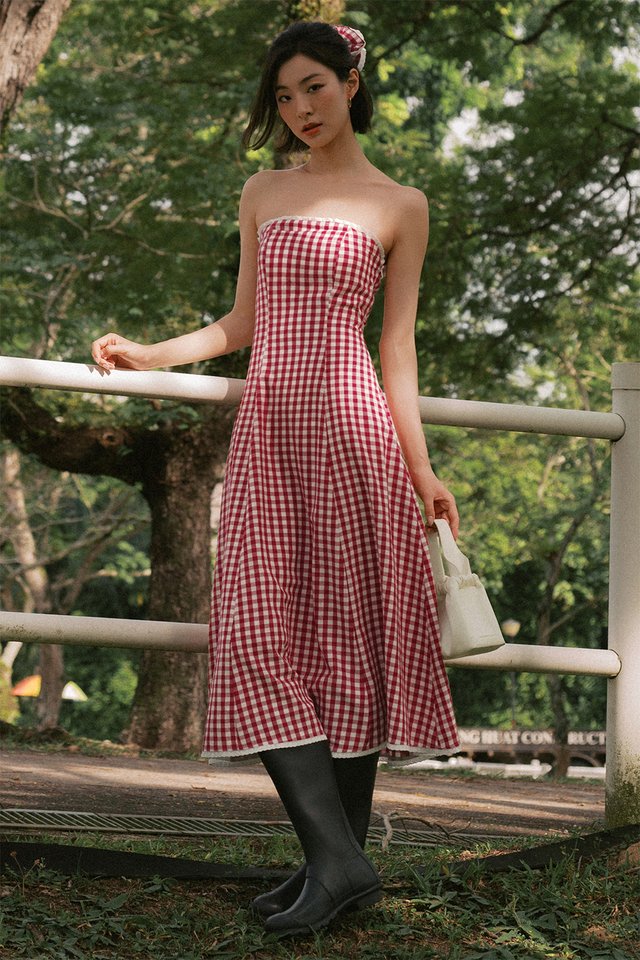 SUMMERDAY PADDED MAXI IN CHERRY