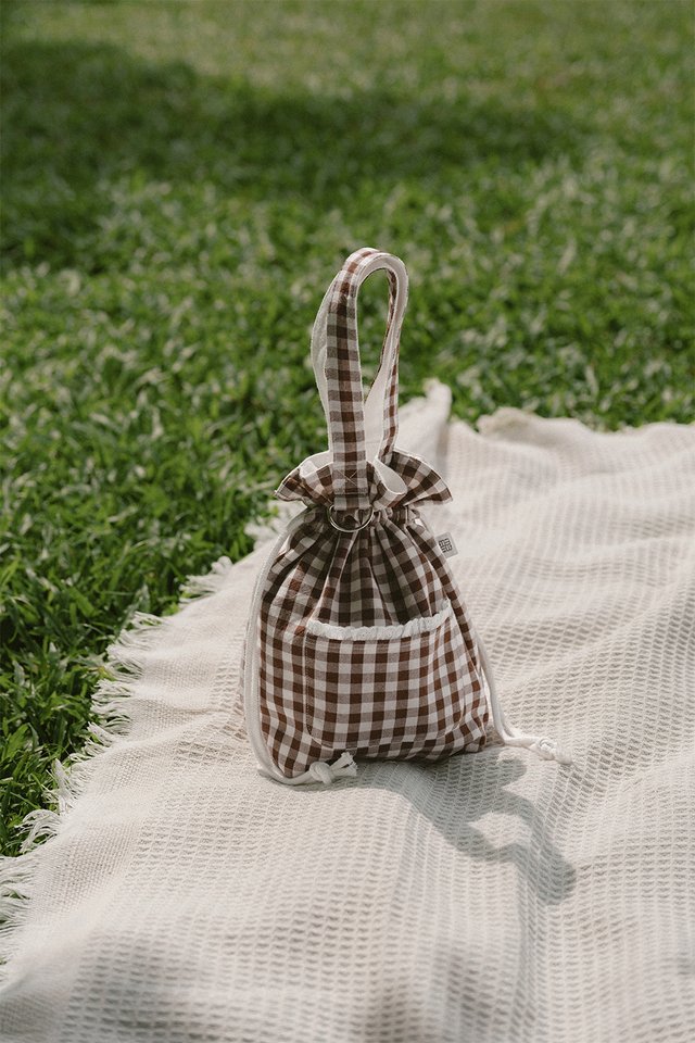 *PRE-ORDER* SUMMERDAY REVERSIBLE PICNIC BAG IN CHESTNUT