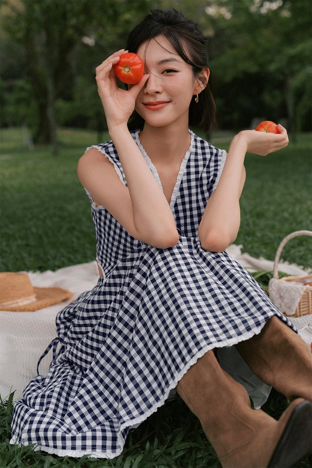 SUMMERDAY TIE TOP IN BLUEBERRY