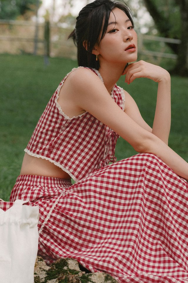 SUMMERDAY TIE TOP IN CHERRY