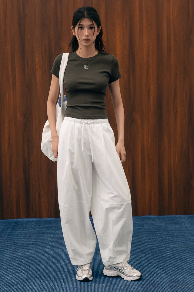 ANAGRAM RIBBED TEE IN TRUFFLE