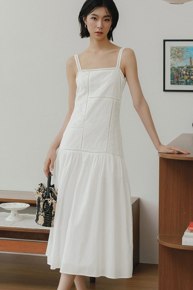 ABEY PATCHWORK EMBROIDERY MAXI IN WHITE