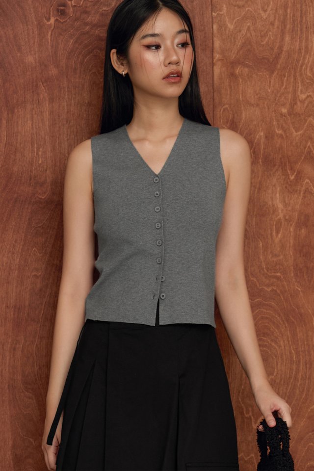 NEVIN KNIT TOP IN GREY