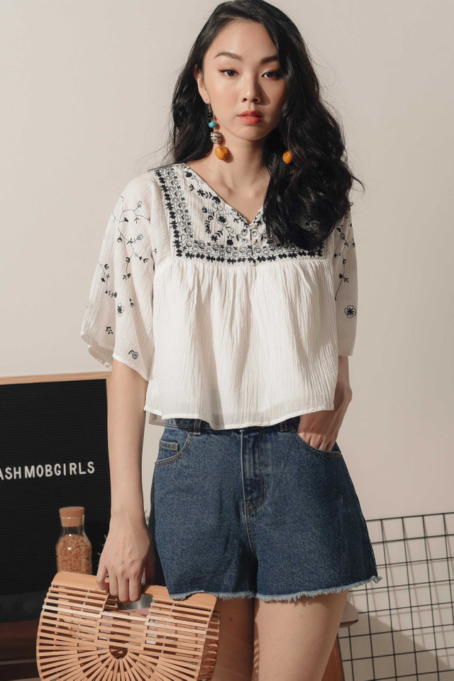 *RESTOCKED* JOLIE EMBROIDERY TOP IN WHITE