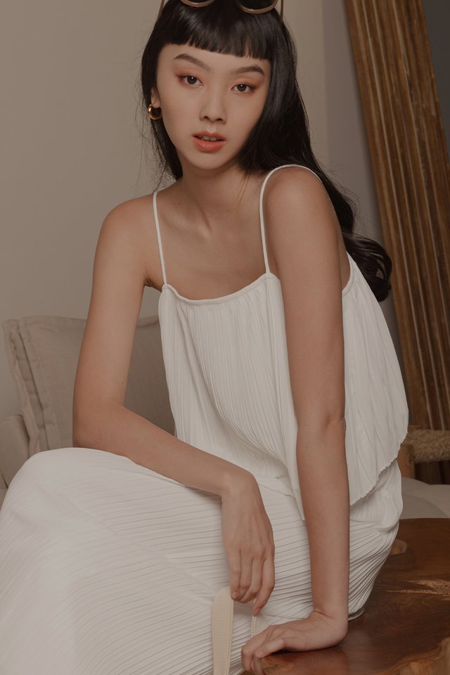 ETON PLEAT TOP IN WHITE