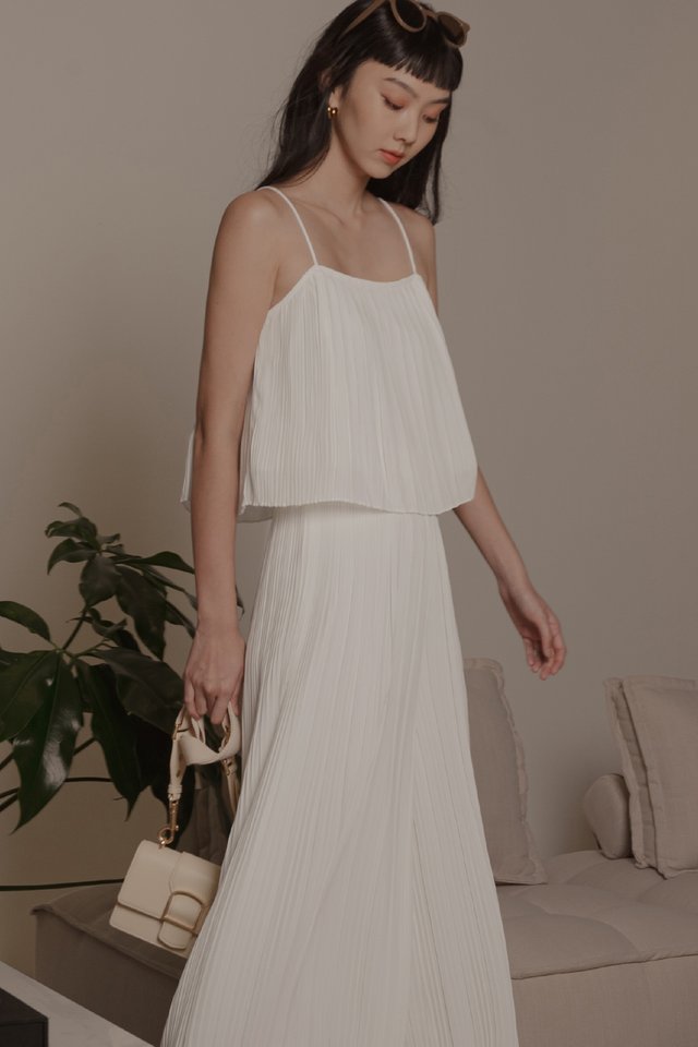 ETON PLEAT TOP IN WHITE