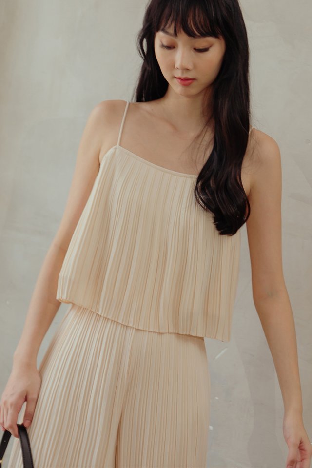 ETON PLEAT TOP IN CHALK