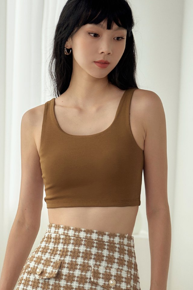 FLO PADDED CROP TOP IN SEPIA