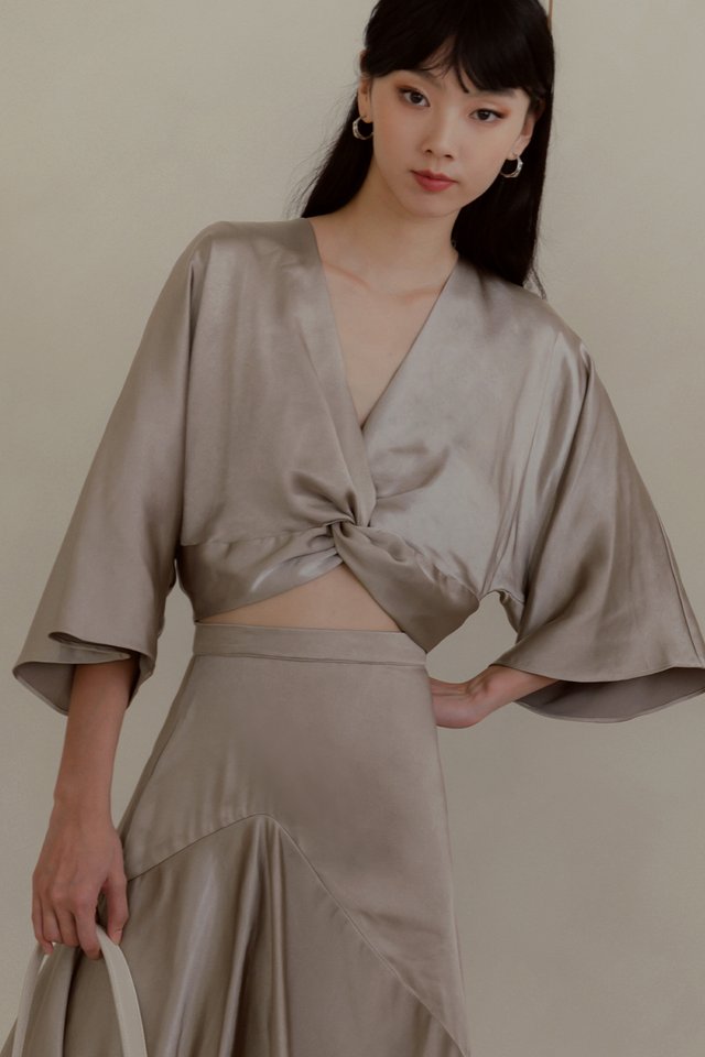 VANNA SATIN TOP IN TAUPE