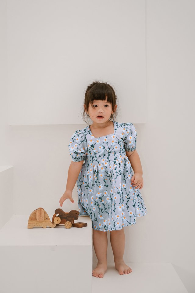 *KIDS* NAOMI EMBROIDERY DRESS IN PERIWINKLE BLUE