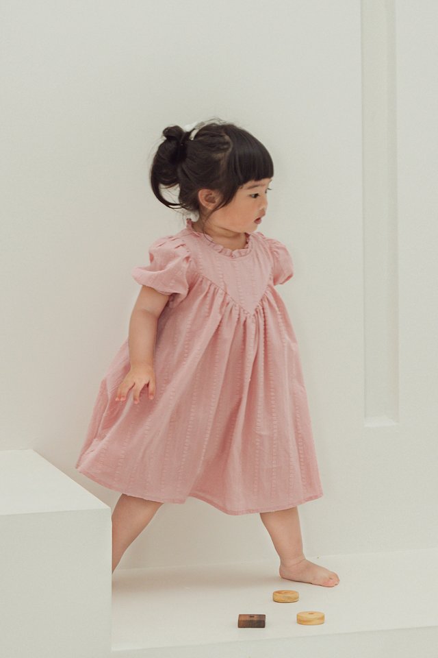 *KIDS* RACHELLE BABYDOLL DRESS IN PINK