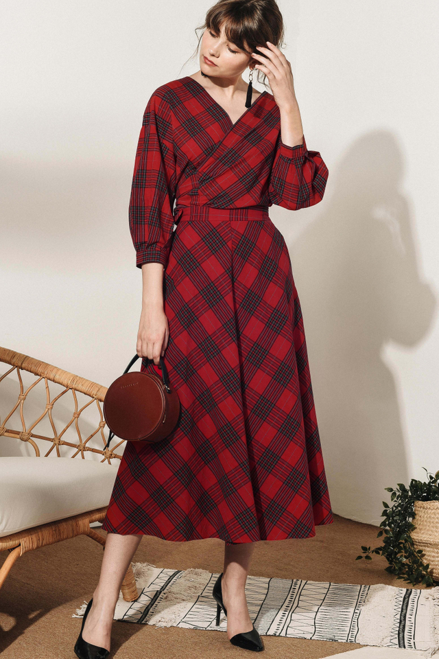 ENID PLAID MAXI IN RED