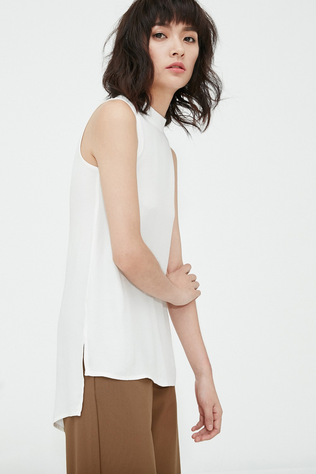 Long Back Tunic Top in White